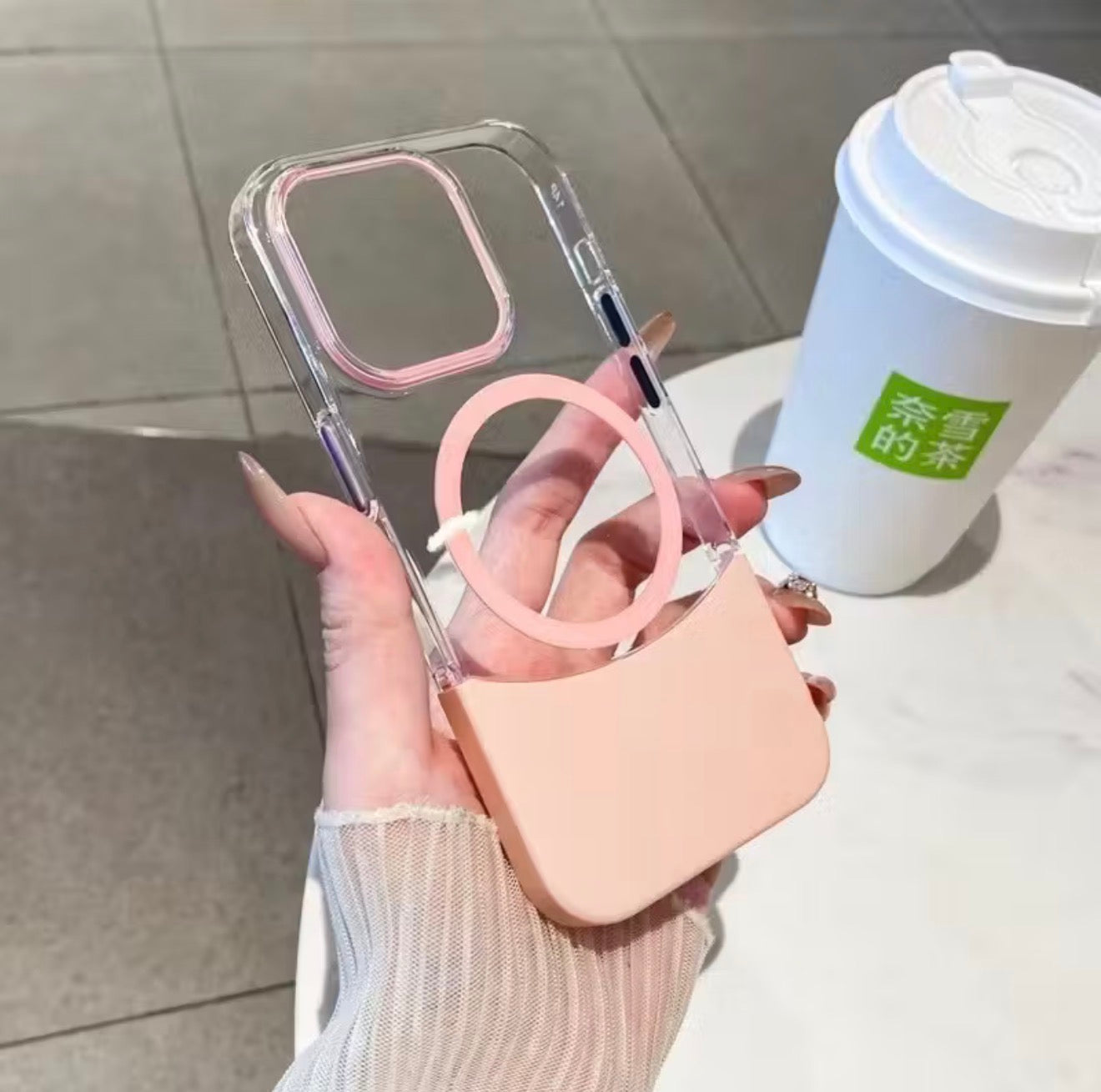 Capa Magnética Zcom iPhone 16 Pro Max Transparente com Rosa